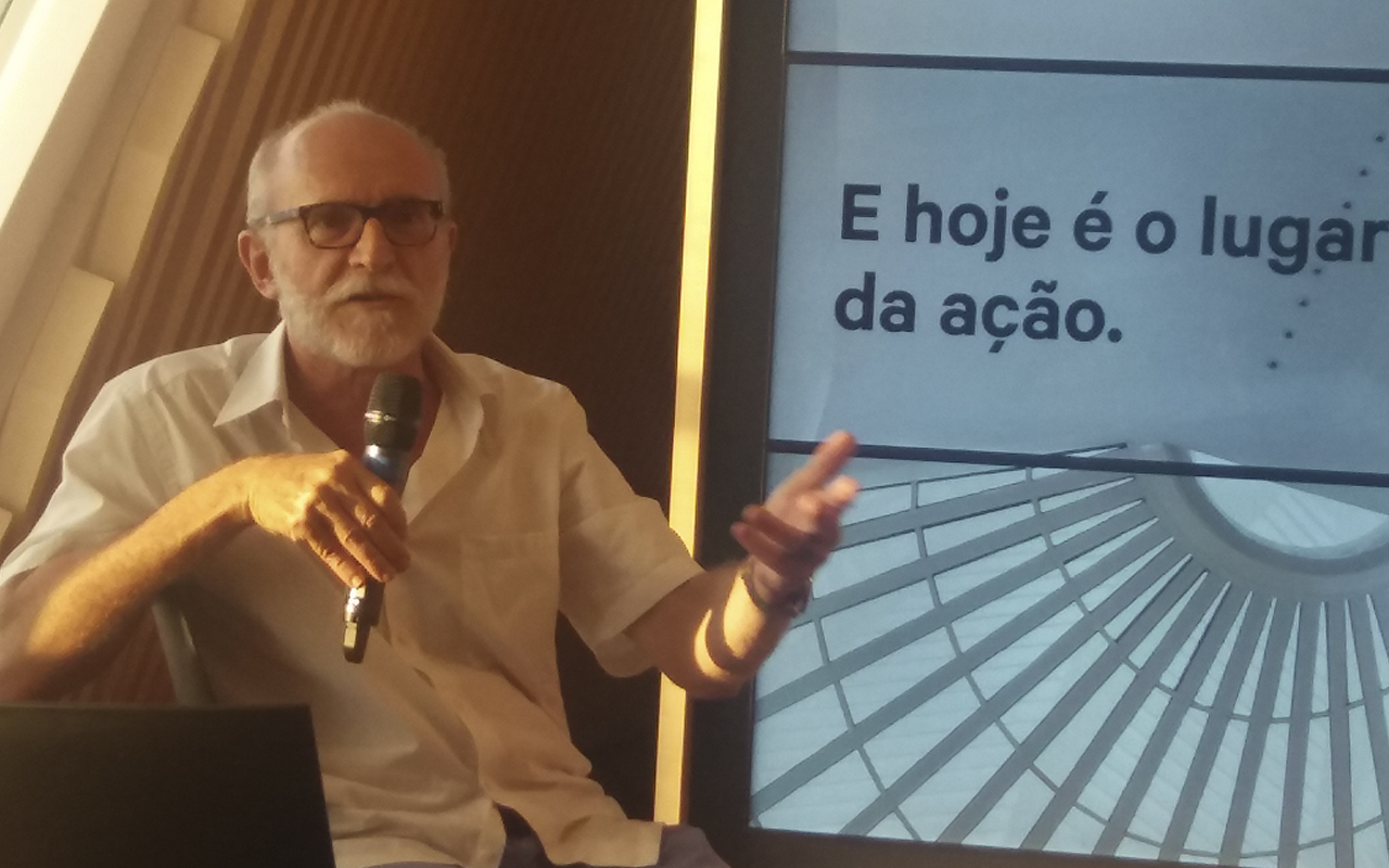 O antropólogo Luiz Fernando Duarte, em palestra no Observatório do Amanhã