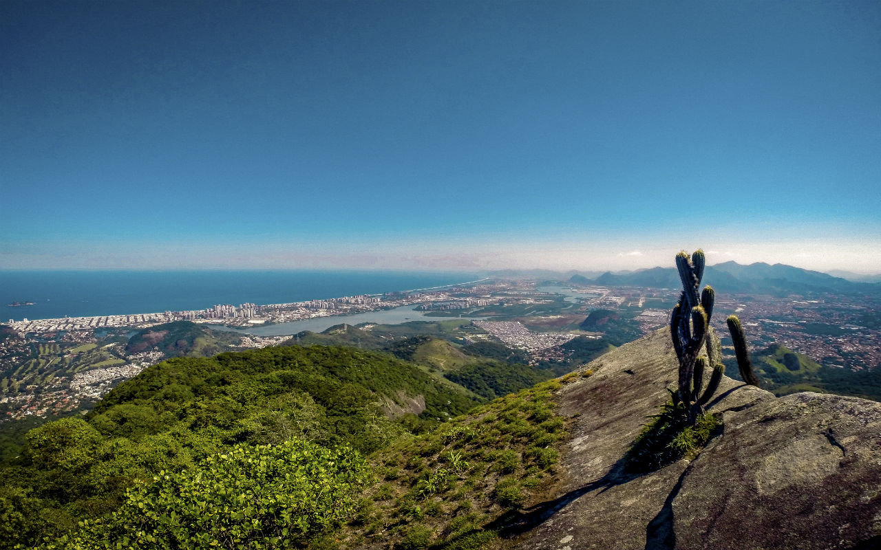 Cume do morro Castelos da Taquara, localizado no Parque Nacional da Tijuca / Foto: Felipe Hanower